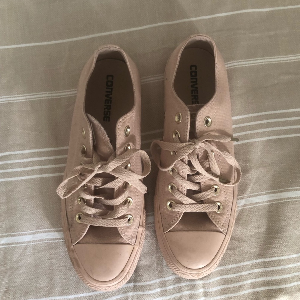 Blush converse 7.5 EUC